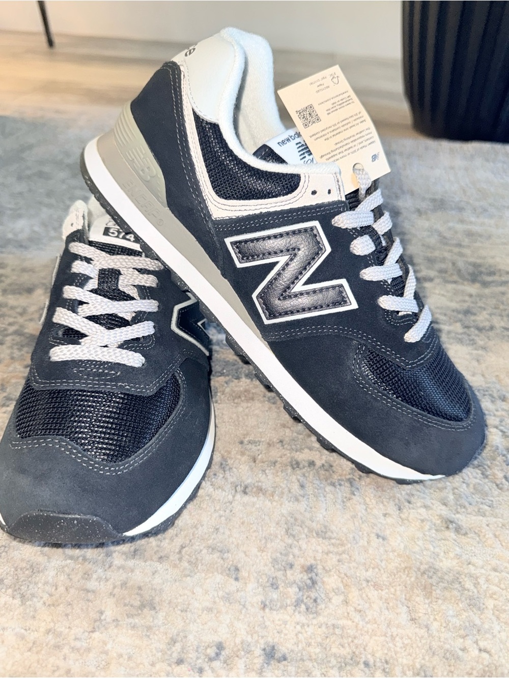 New Balance 574 Black/White Classic Lifestyle Sneakers Men’s Size 8